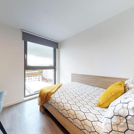 Private Bedrooms With Shared Kitchen, Studios And Apartments At Canvas Glasgow Near The City Centre For Students Only Екстериор снимка